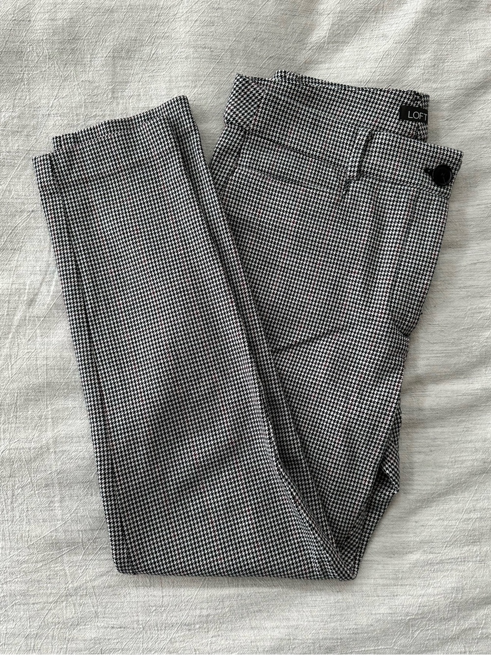 LOFT Women’s Houndstooth Skinny Dress Pants
